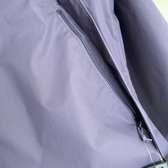 The North Face Women's Purple Jacket - Picture 6 of 8